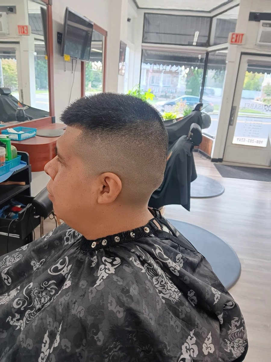 Men's tapered haircut